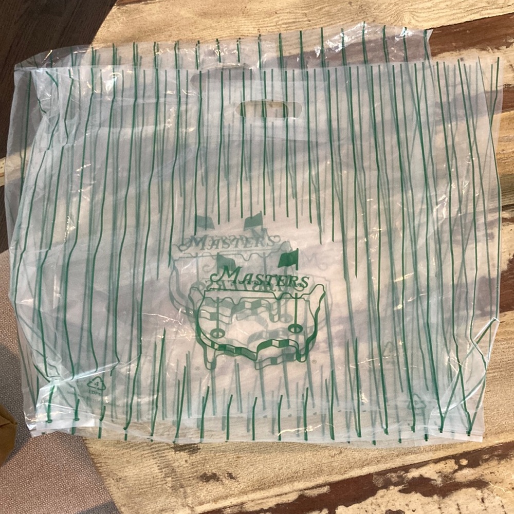 THE MASTERS AT AUGUSTA NATIONAL PLASTIC REUSABLE BAGS W/ MASTERS LOGO ON SIDE!